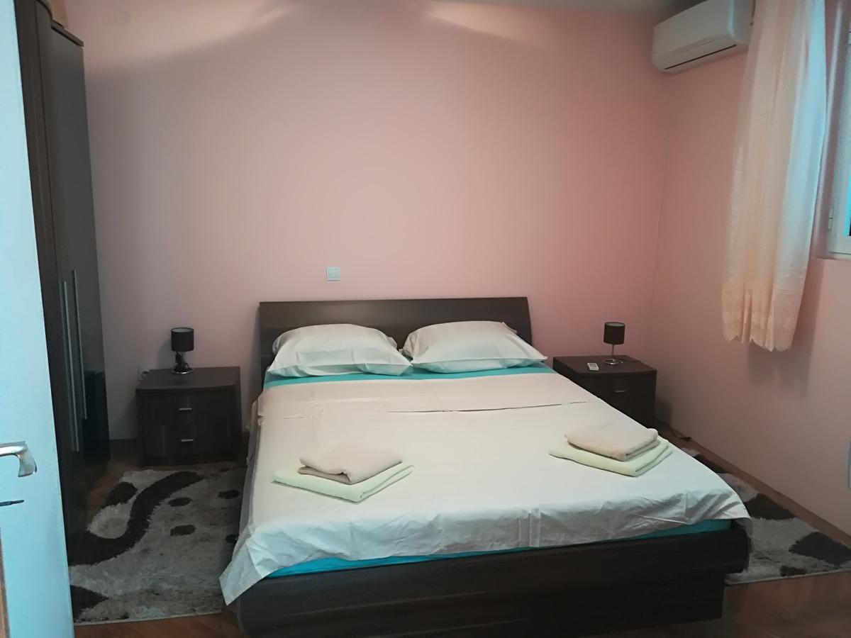 Apartments Vukovic Свети-Стефан Экстерьер фото
